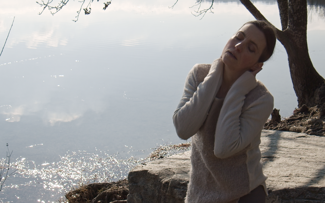 Segreti confidati al lago – video